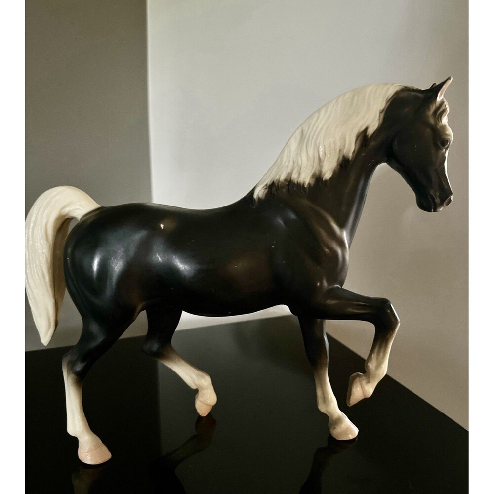 Breyer Traditional Family Arabian Stallion Charcoal aka Hickory # 201 USA 1970's